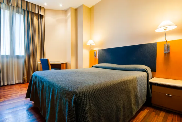غرفة قياسية بسرير مزدوج، Hotel Villacarlos 2/3