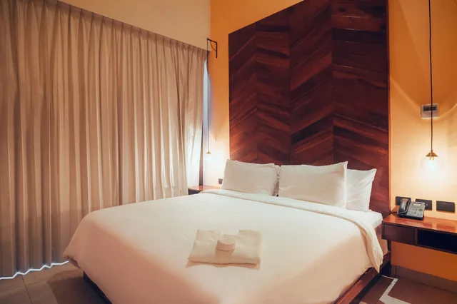غرفة سوبيريور بسرير كينج، Calixta Hotel 1/3