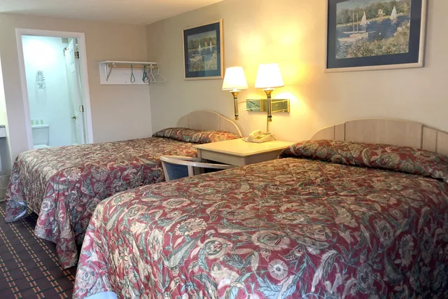 2 Full Bed، OYO Hotel Starlite Seneca Falls 2/4