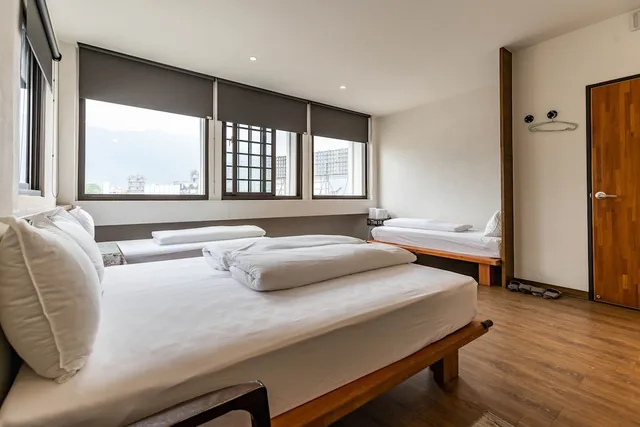 جناح عائلي بسرير مزدوج وسريرين منفصلين، Mini Voyage Hostel Hualian 1/3