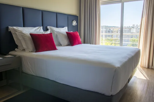 Melia, Twin Beds, Murphy Bed، Melia Setubal 1/6