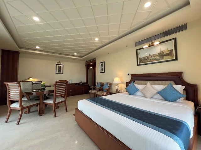 جناح جونيور بسرير مزدوج، ROYALE de CASA 1/7
