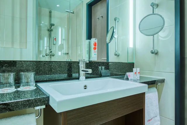 غرفة بزنس، Intercityhotel Dresden 7/7