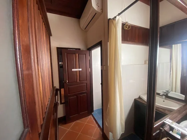 غرفة ديلوكس بسريرين منفصلين بإطلالة على المسبح، Vangsavath Hotel 6/7