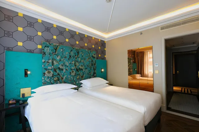 Boutique, Twin Beds, Jinjiang Metropolo Shanghai Xintiandi Hotel 1/2