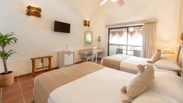 Standard, Double Bed, Street View، Hotel Colibri Beach 6/10