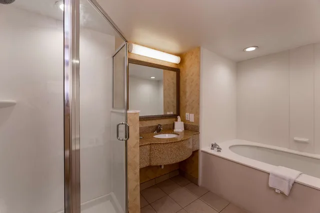 جناح استوديو بسرير كينج بحوض جاكوزي، Hampton Inn Suites Jacksonville South St Johns Town Center Area 4/4
