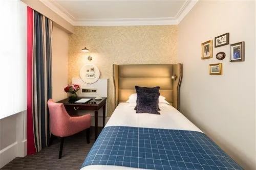 غرفة مريحة بسرير مزدوج، The Baileys Hotel London 1/1