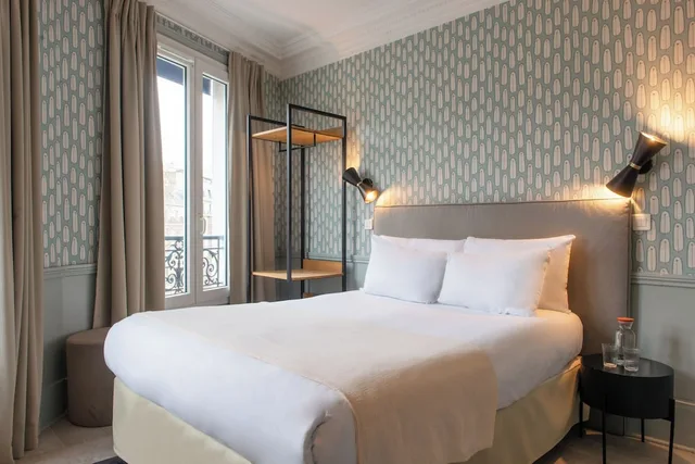 غرفة كلاسيكية بسرير كوين، Hotel Avama Prony 2/8
