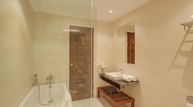جناح بشرفة، Sokha Palace Siem Reap Hotel 8/9