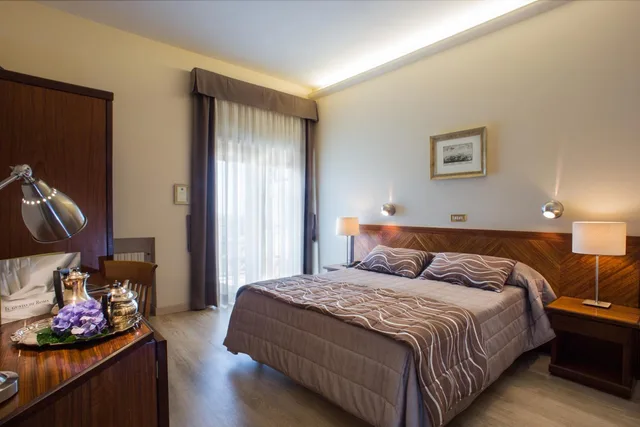 غرفة كلاسيكية بسرير مزدوج أو سريرين منفصلين، Cacciani Hotel 3/8
