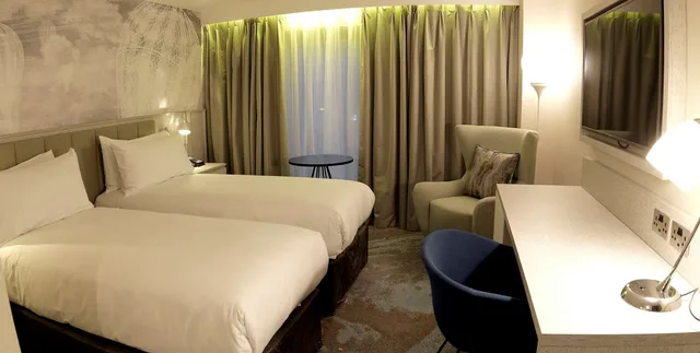 غرفة بسريرين منفصلين، DoubleTree by Hilton Hotel & Spa Chester 1/15