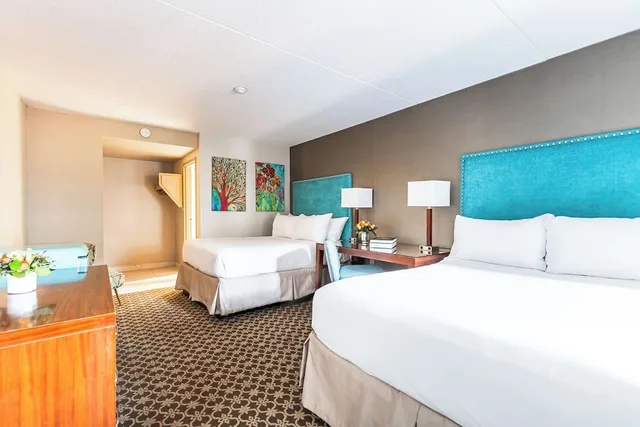 Interior, Courtyard, Superior, 2 Queen Beds، Old Stone Inn Boutique Hotel 4/10