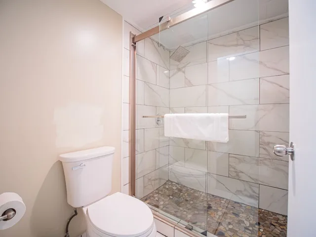 غرفة قياسية بسرير كينج، Equus Inn Ocala 5/8
