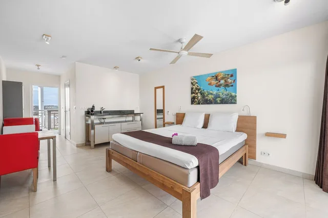 Studio, King Bed, Chogogo Dive & Beach Resort Curacao 1/6