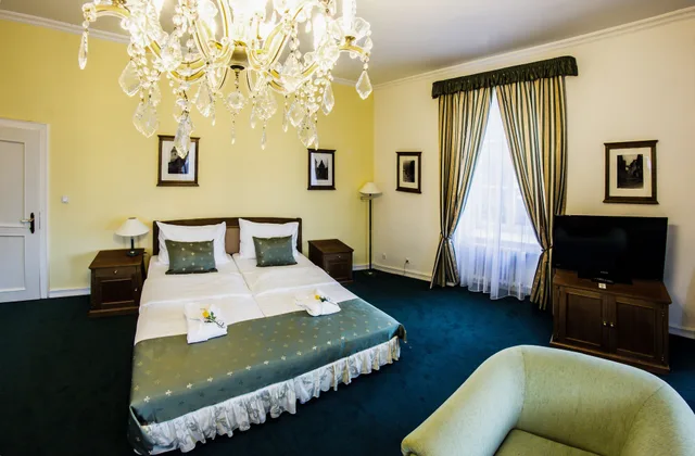 جناح عائلي بسريرين كينج بشرفة، Hotel Dvorak 2/2