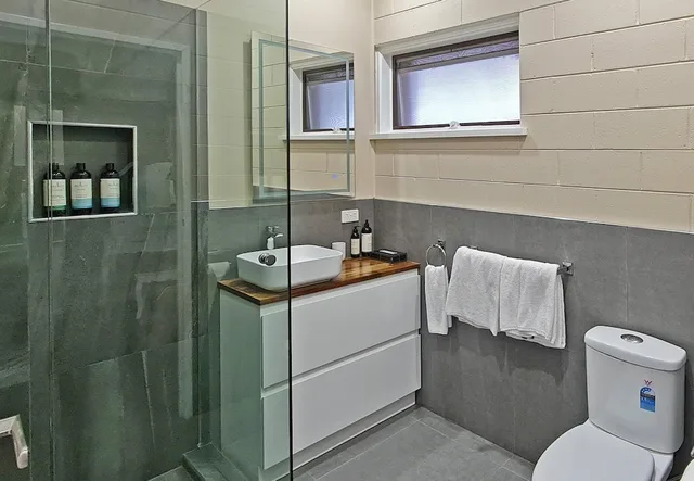 شقة بسرير كينج، Comfort Inn & Suites King Avenue 6/10