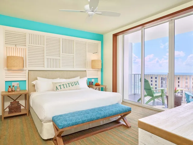 غرفة بسريرين كوين بإطلالة جزئية على البحر، Margaritaville Hollywood Beach Resort 1/4