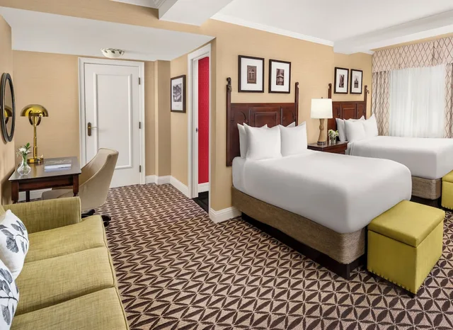 غرفة ديلوكس بسريرين مزدوجين مع أريكة، Fairmont Le Manoir Richelieu 1/7