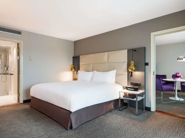 Suite, King Bed, Square View، Sofitel Victoria Warsaw 4/10