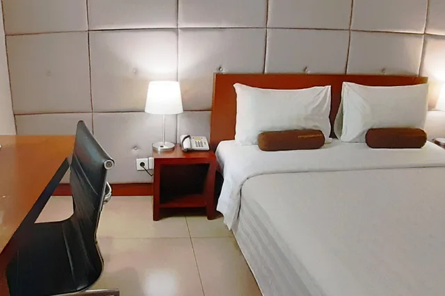 غرفة قياسية بسرير كوين، Park Hotel Jakarta 2/4