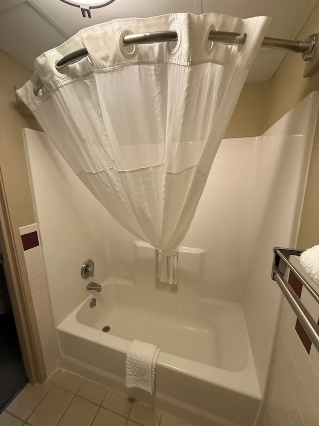 Standard, 2 Queen Beds, Rodeway Inn Hesston, KS 10/10