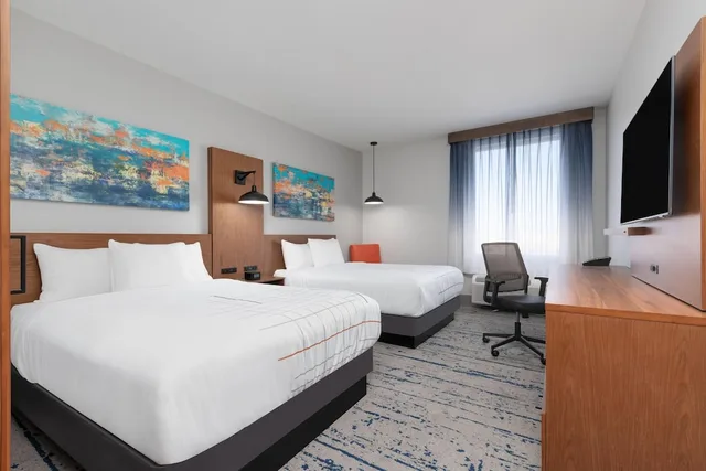 غرفة بسريرين كوين، La Quinta Inn & Suites by Wyndham Eagle Pass 1/3