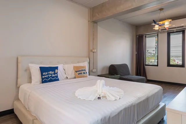 Deluxe, King Bed, City View, Bkk39 Airport hotel 3/10