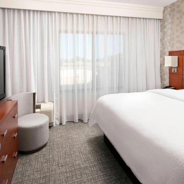 غرفة بسرير كينج، Courtyard by Marriott Tyler 4/7