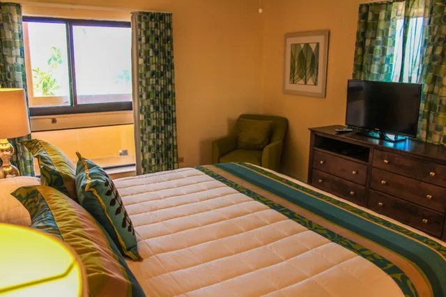 1 Bedroom, Apartment, Queen Bed, Sofa, Hollywood Sands Resort A Vri Resort 2/4
