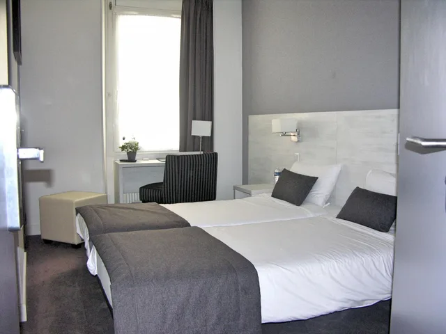غرفة كومفورت بسريرين منفصلين، Hotel Cannes Croisette 2/7