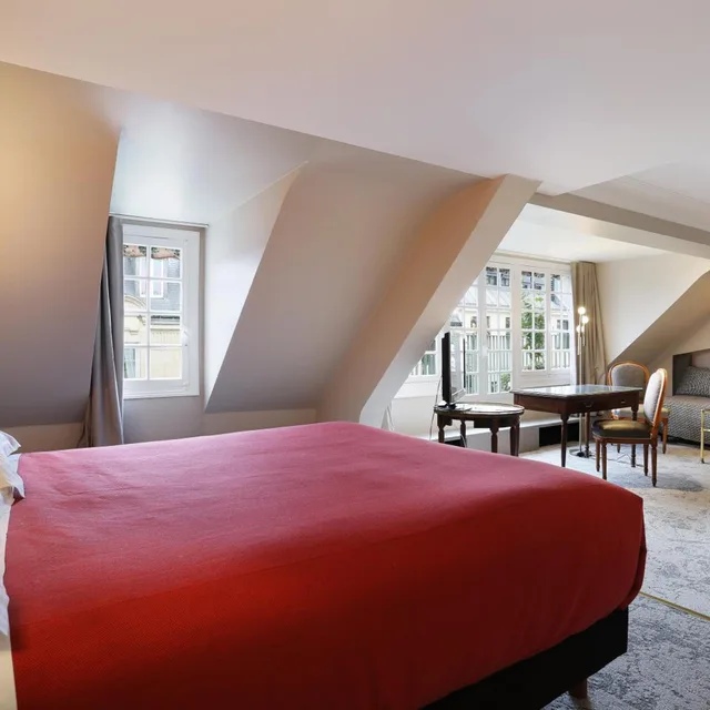 جناح بشرفة، Hotel Concortel 4/6