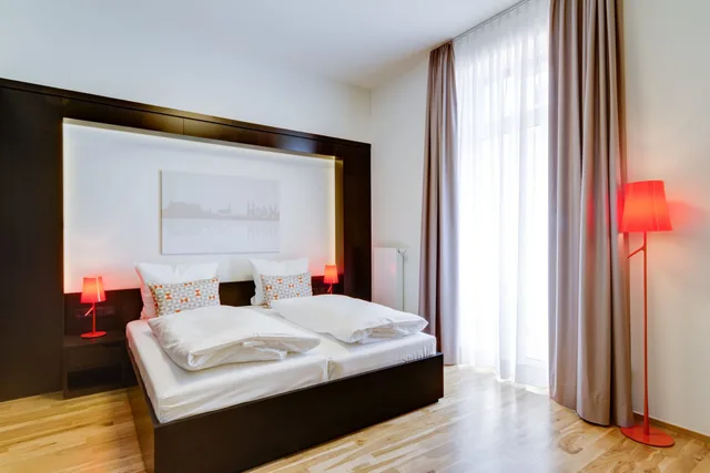 غرفة بسرير كينج بشرفة، SEVENDAYS HOTEL BOARDINGHOUSE 4/10