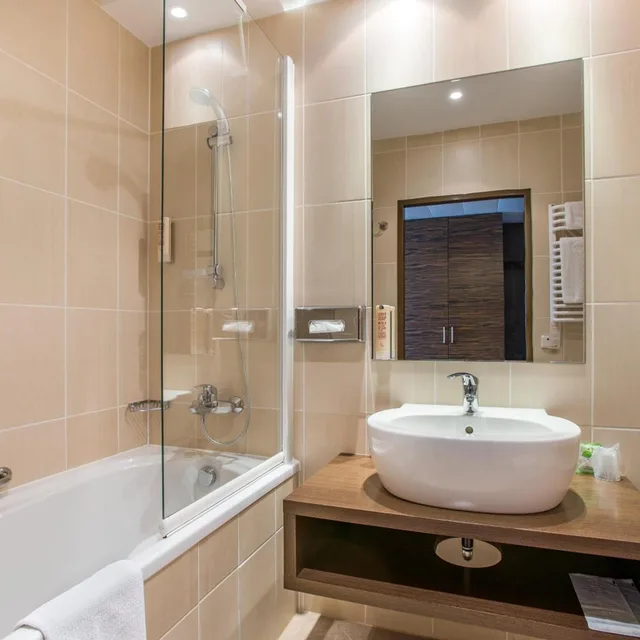غرفة بسريرين منفصلين، Qubus Hotel Kielce 4/6