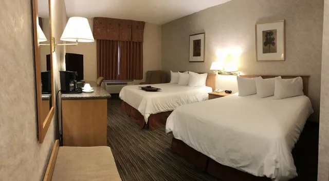 غرفة قياسية بسريرين كوين، Humphry Inn Suites 1/2