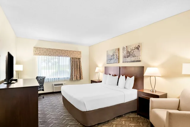 غرفة بسرير كينج، Best Western Nebraska City Inn 2/4