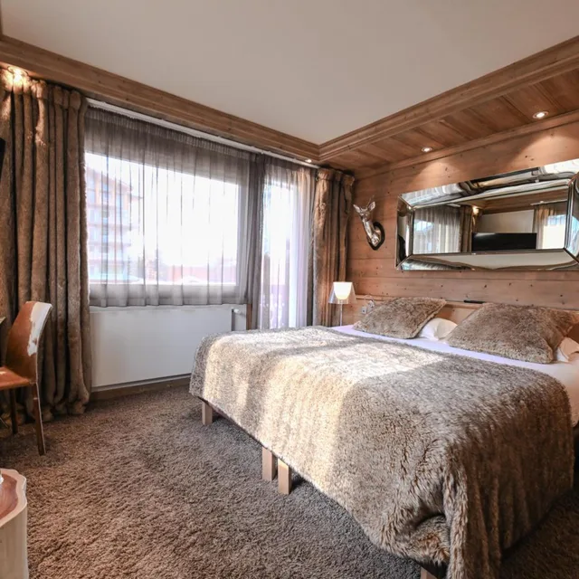Classic, Double Bed, Mountain View, Hôtel Tsanteleina 4/10