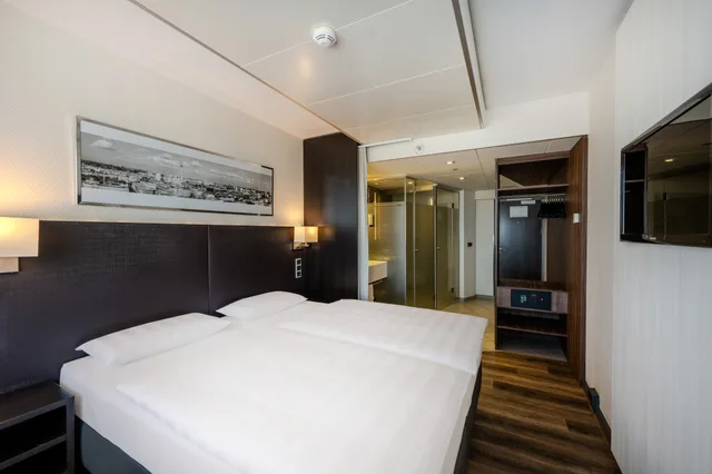 غرفة قياسية، Park Inn by Radisson Berlin Alexanderplatz 1/2
