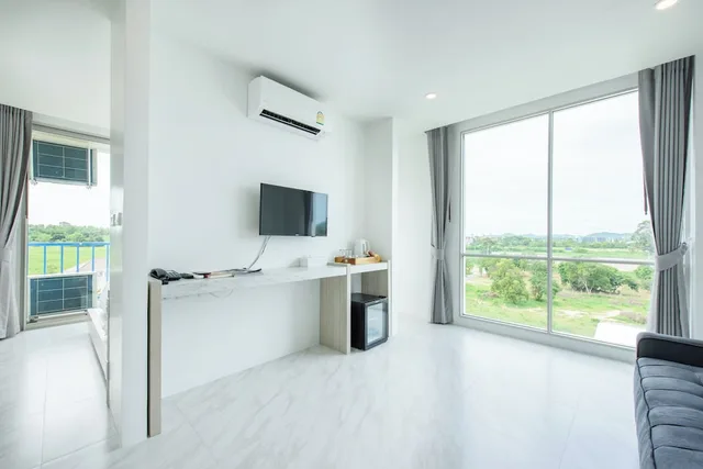 غرفة ديلوكس بسرير مزدوج، Costa Village Bangsaray 8/10