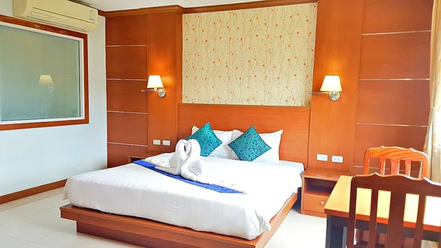 Standard, King Bed, Kitchenette, Green Harbor Hotel And Service Apartment 1/10