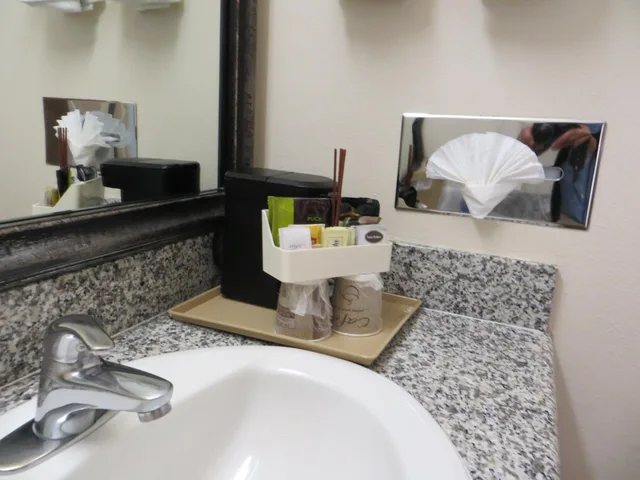 غرفة بسرير كينج، Arbor Inn Monterey 5/6