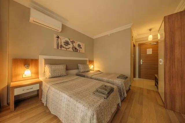 غرفة قياسية ثلاثية بثلاثة أسرّة، NOVIS HOTEL CLEOPATRA 2/5