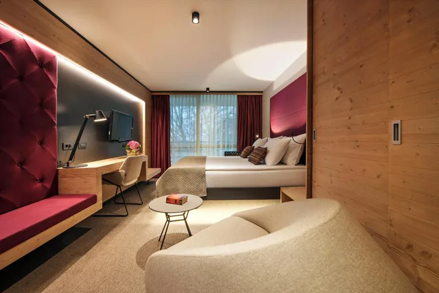 غرفة بسرير مزدوج بشرفة مع سرير إضافي، Rikli Balance Hotel 7/7