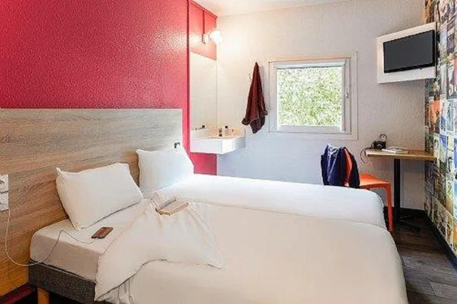 Car, Side Shared Bathroom، hotelF1 Montpellier Sud 7/9