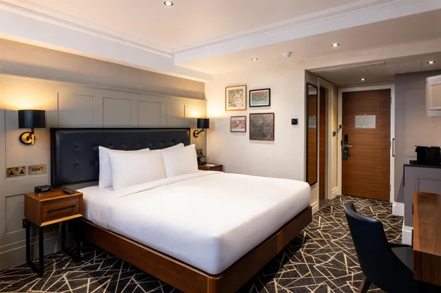 غرفة عائلية بسريرين كوين، 100 Queens Gate Hotel Curio Collection By Hilton 1/5