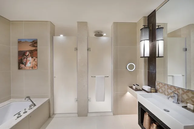 Suite, King Bed, Sea View, Balcony, Al Manara A Luxury Collection Hotel Saraya Aqaba 4/4