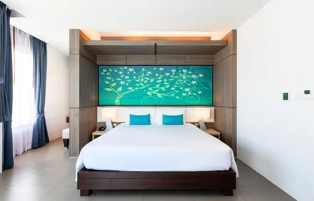غرفة بريميوم ديلوكس بسرير كينج، The Marina Phuket Hotel 6/10