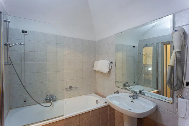 غرفة سوبيريور رباعية، Villa Tuscolana Park Hotel 4/6