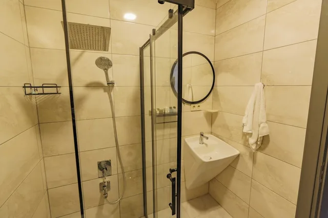 Deluxe, 1 Queen and 1 Single Bed, River View, Sofa, MacarTasi hotel 2/2