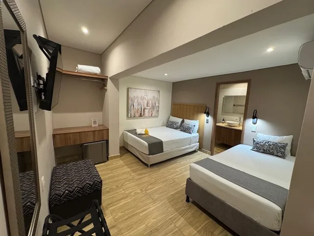 غرفة سوبيريور ثلاثية بسرير مزدوج وسرير فردي، Ayenda Casa Roman 4/6